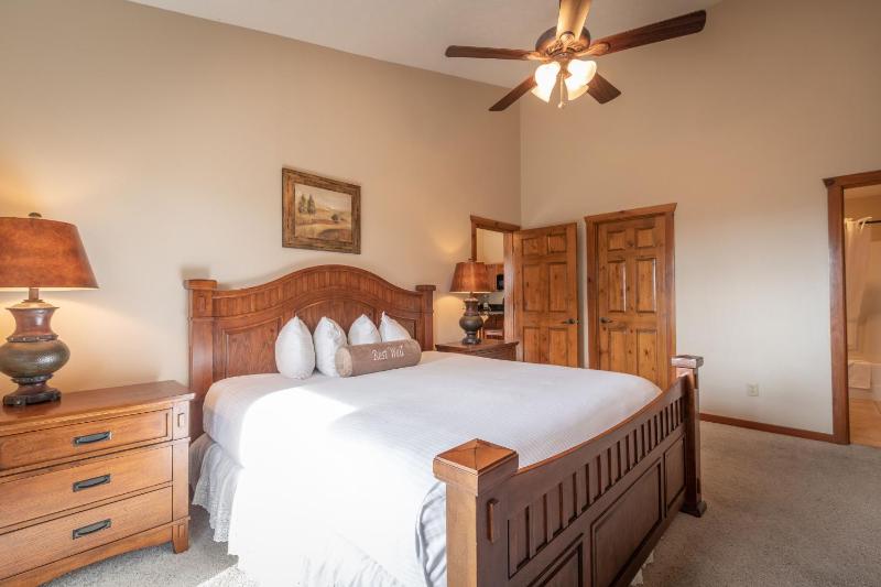 Capital Resorts The Lodges at Table Rock Lake - image 38