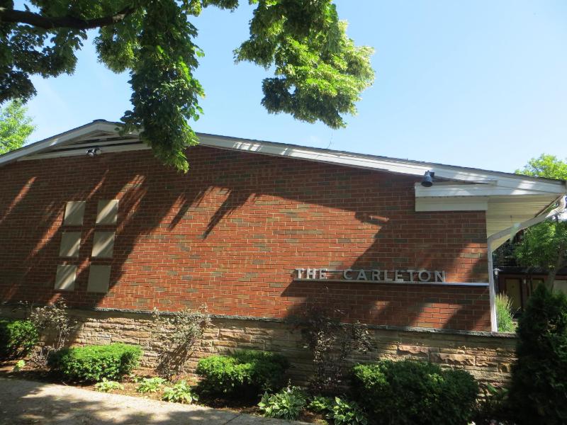 Economy Room, Exterior Entrance image 4
