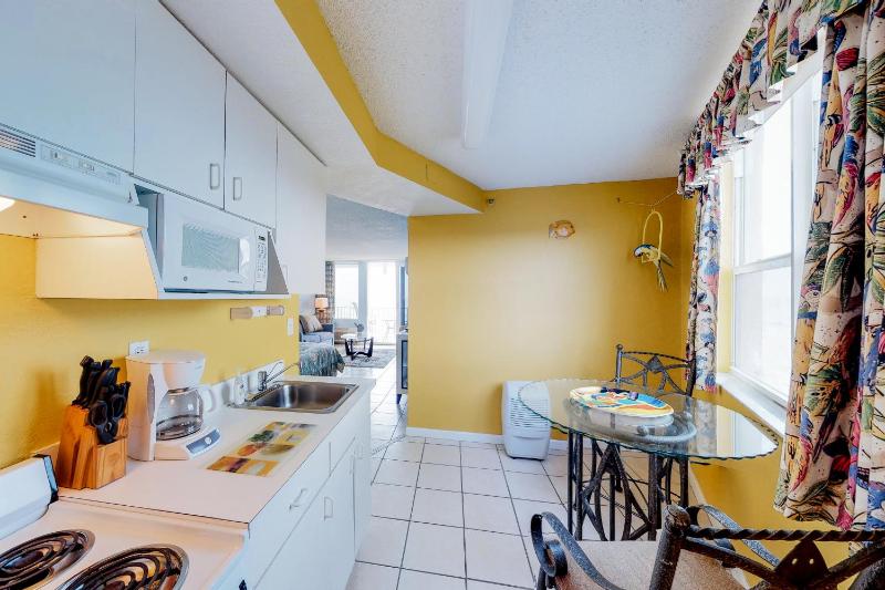 One-Bedroom Apartment image 2
