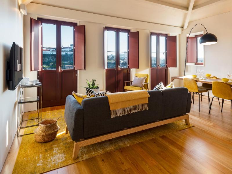 One-Bedroom Apartment image 1