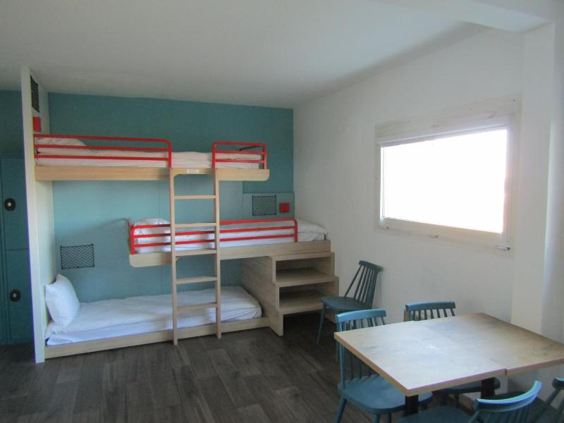 Bed in 6-Bed Female Dormitory Room image 2