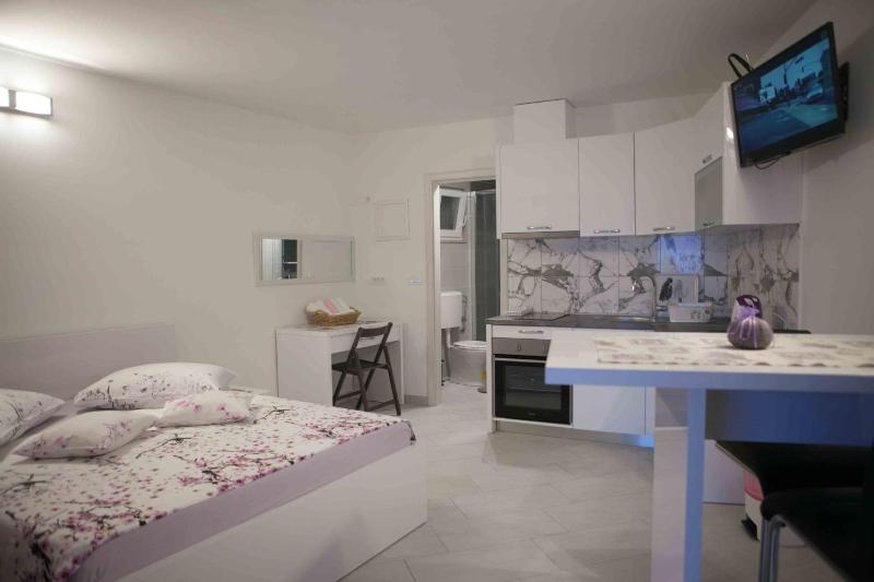 Apartments Garac - image 9