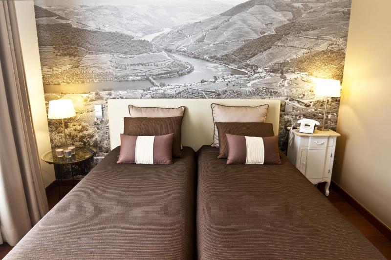 Oca Ribeira do Porto Hotel - image 2