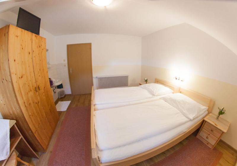 Small Double Room with Shared Bathroom - Attic image 4