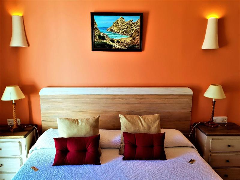 Superior Double or Twin Room with Sea View image 3