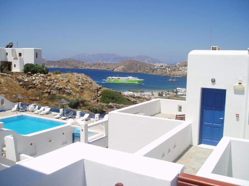 Suite with Sea View image 4