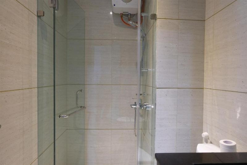 Pool View Brooklyn Alam Sutera Studio Apartment near IKEA By Travelio - image 3