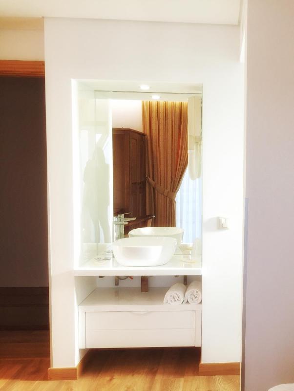 Double Room image 4