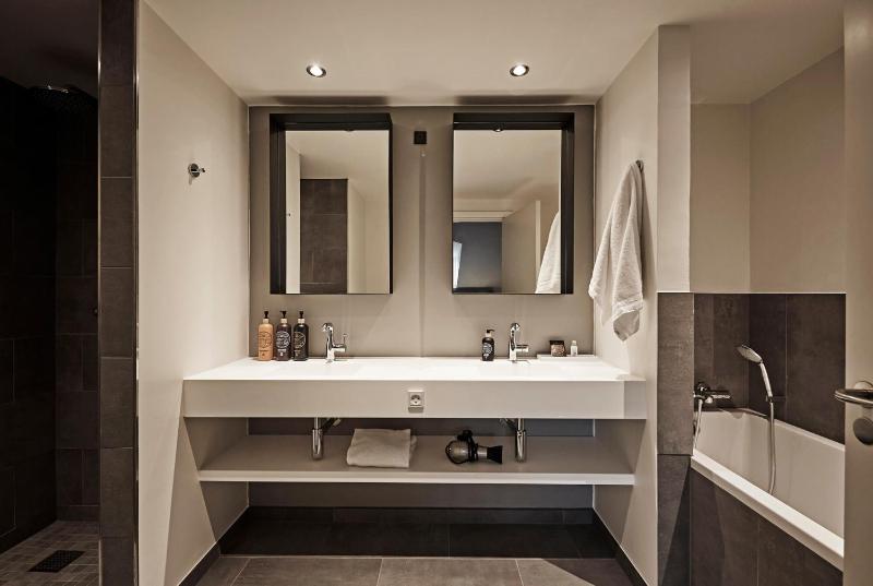 Superior Double Room image 1