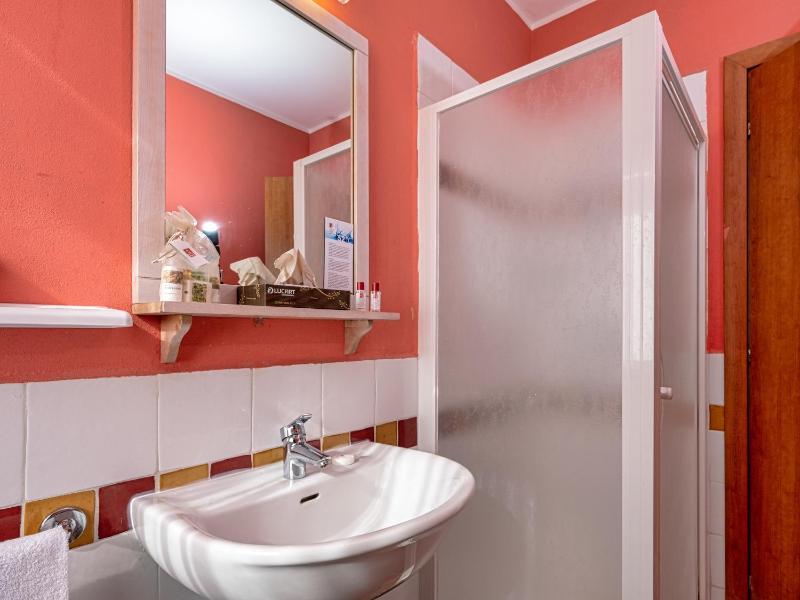 One-Bedroom Apartment (2 Adults) image 3