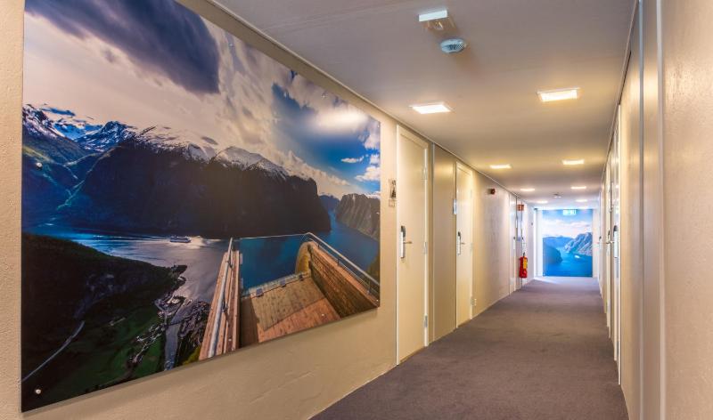 Deluxe Double Room with Balcony and Sea View image 4