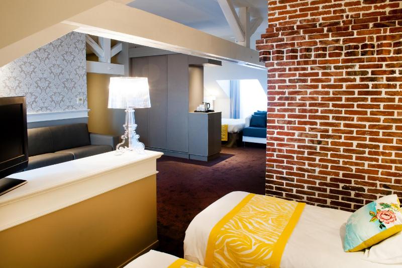 Privilege Suite image 1