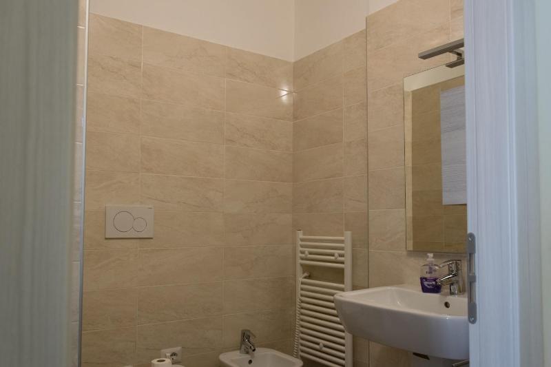 Two-Bedroom Apartment with Two Bathrooms image 4