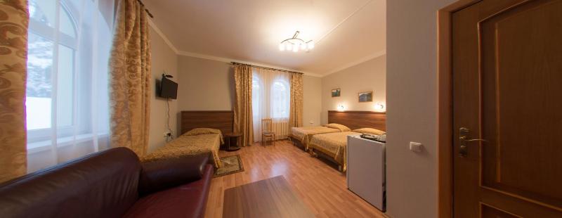 Triple Room image 1
