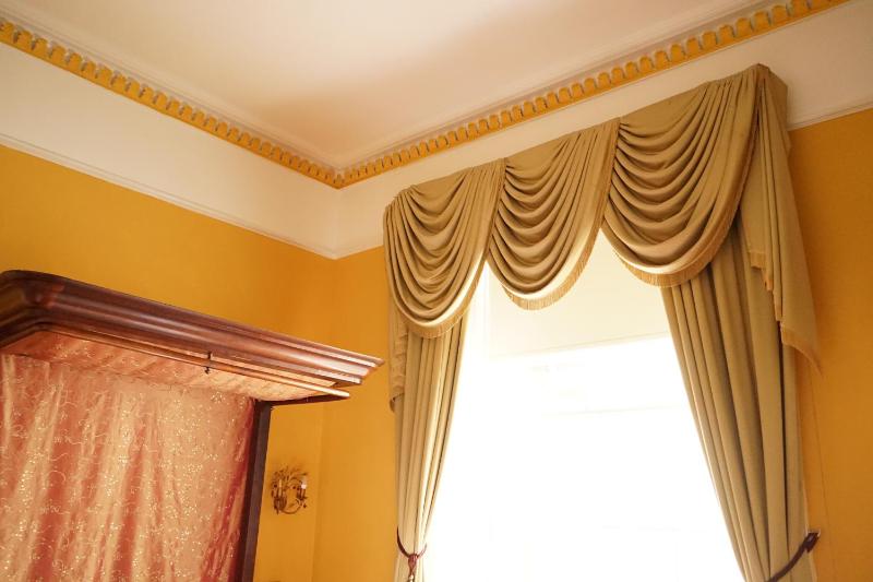 Regency Hotel - image 20