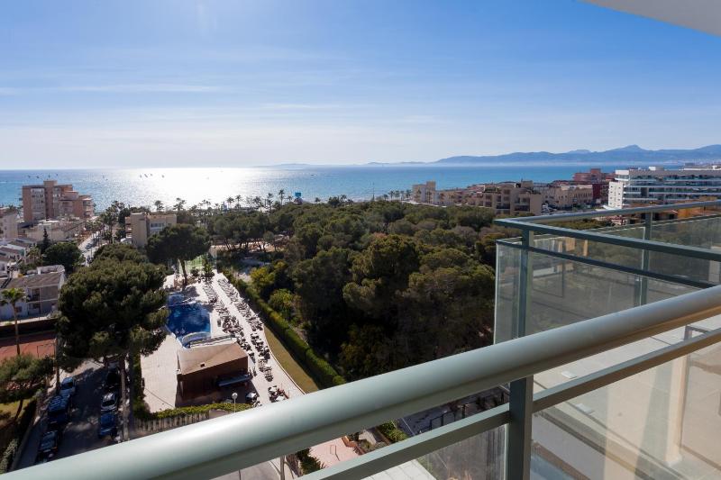 Suite with Sea View image 1