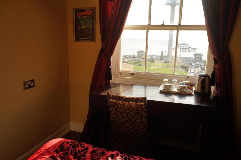 Regency Hotel - image 8