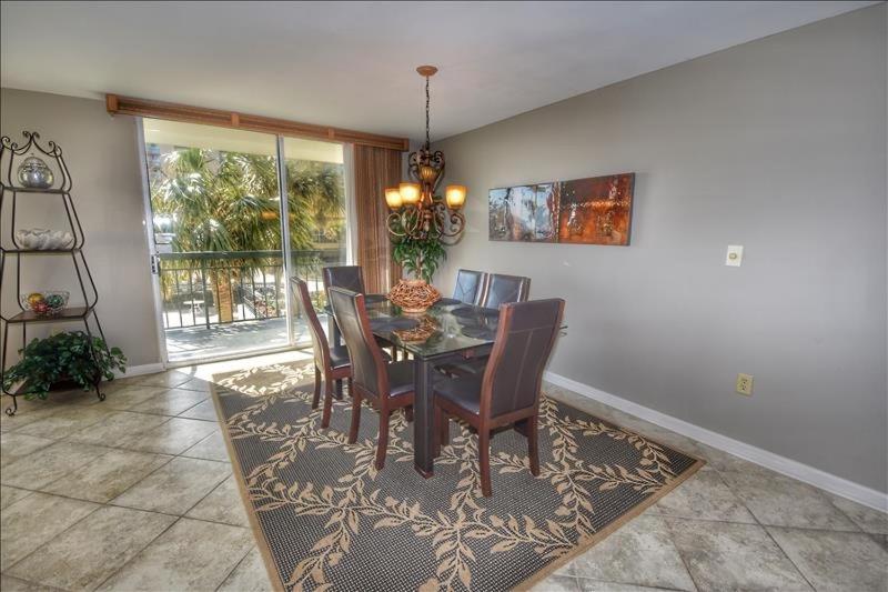 110 South Hampton Condo - image 4