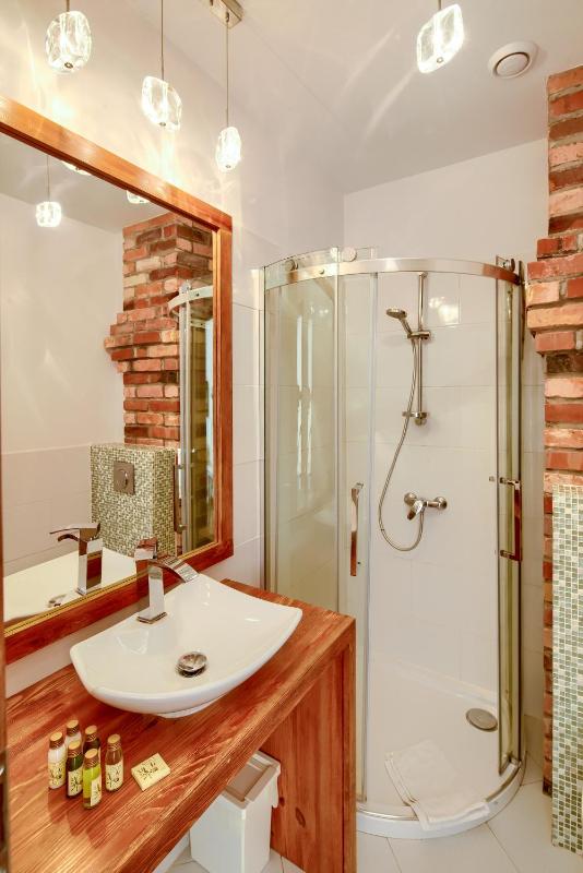 Double Room image 4