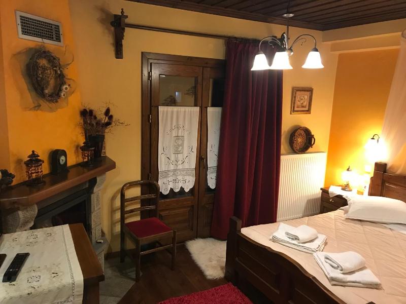 Double Room image 1