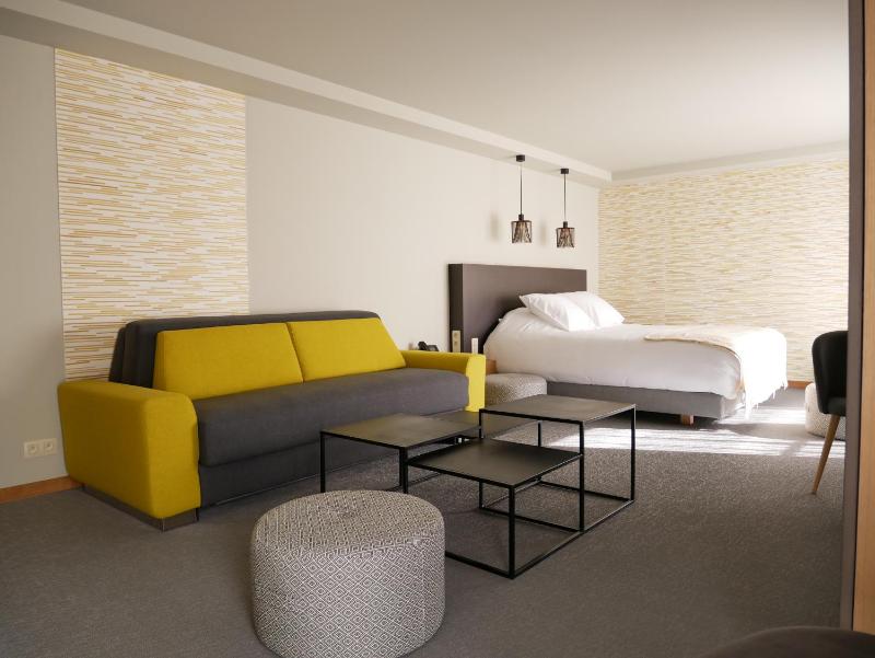 Standard Suite image 2