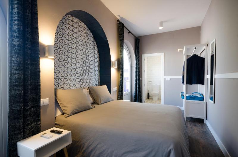 Superior Apartment image 2