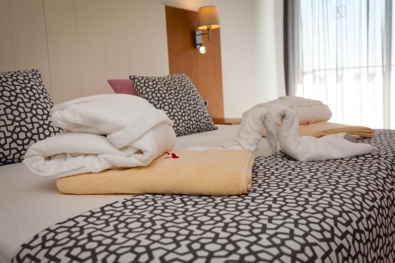 Double or Twin Room with Balcony image 1