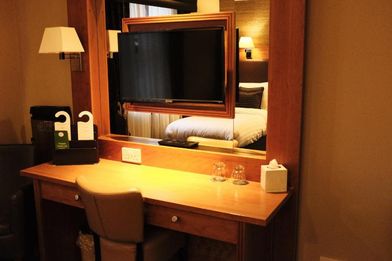 Standard Single Room image 4