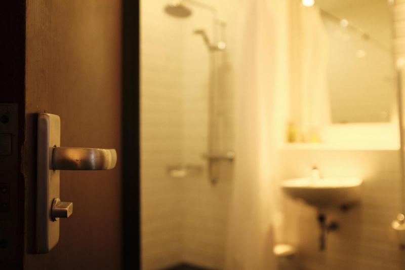 Executive Twin Room image 3