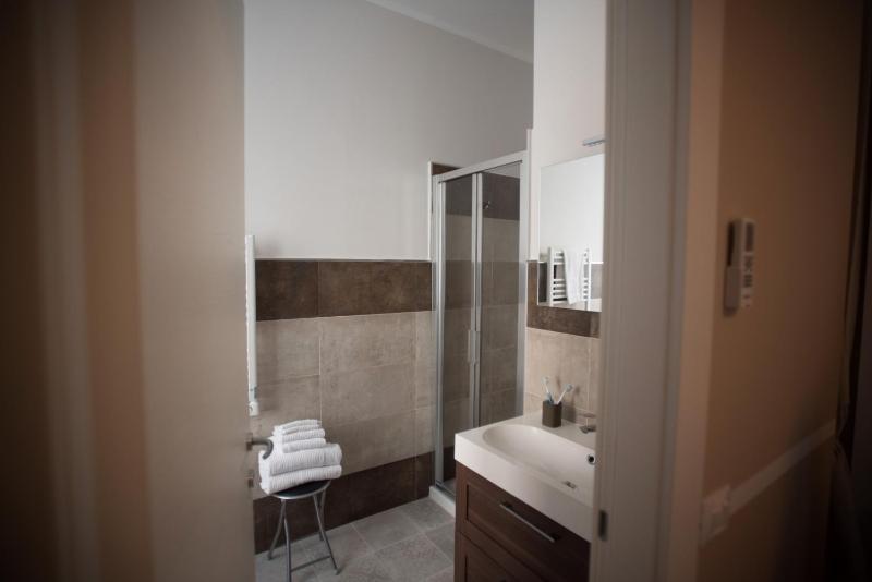 6th Land - Rent Rooms Affittacamere - image 5