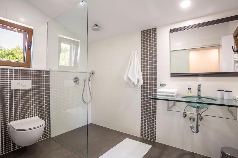 Sailor house villa near Trogir private pool - image 19