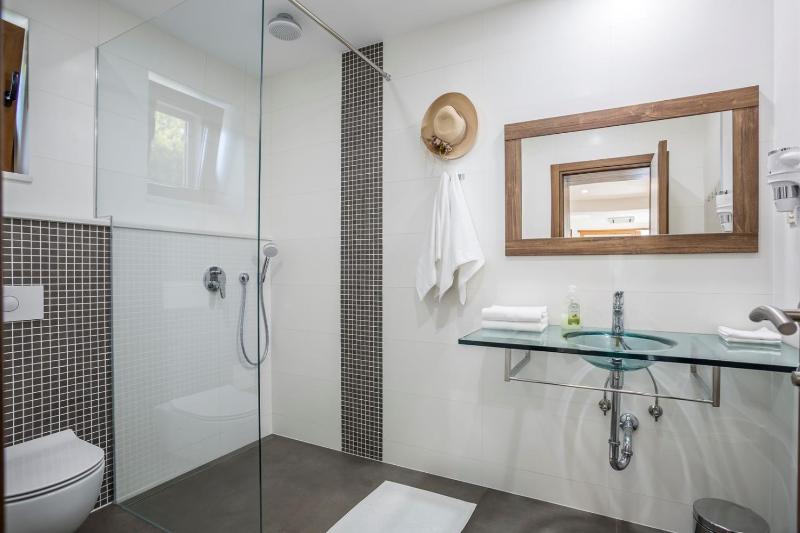Sailor house villa near Trogir private pool - image 7