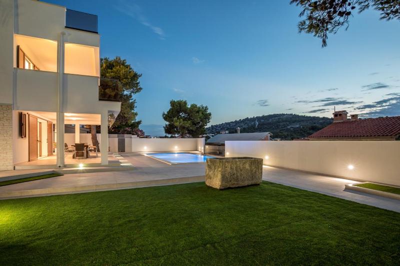 Sailor house villa near Trogir private pool - image 15