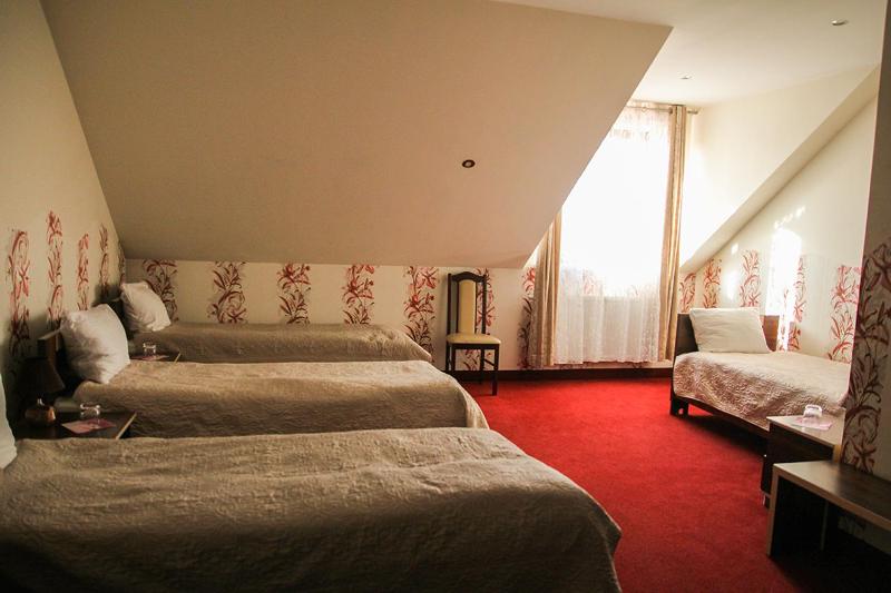 Comfort Quadruple Room image 3