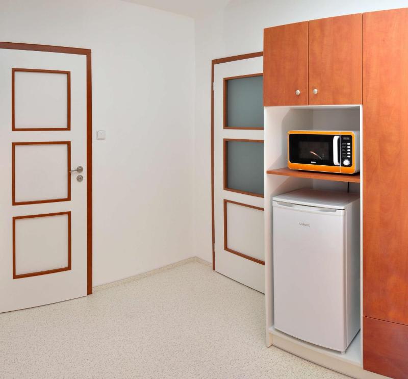 Apartment (4 Adults) image 4