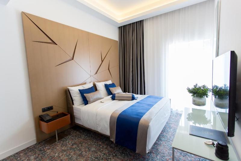 Superior Double Room image 1