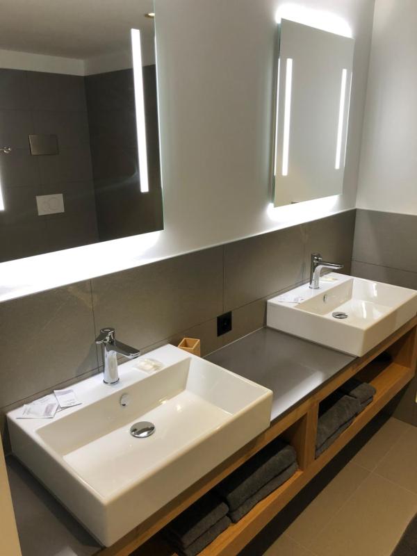 Suite with Balcony image 3