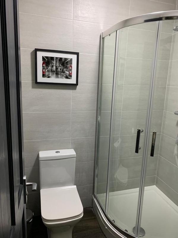 Twin Room image 1
