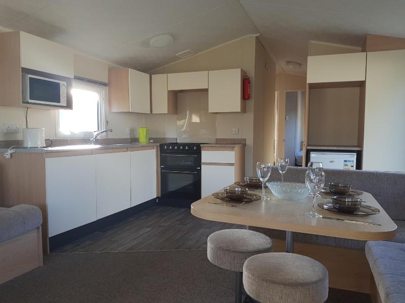 Holiday Home Cedar 3 image 2