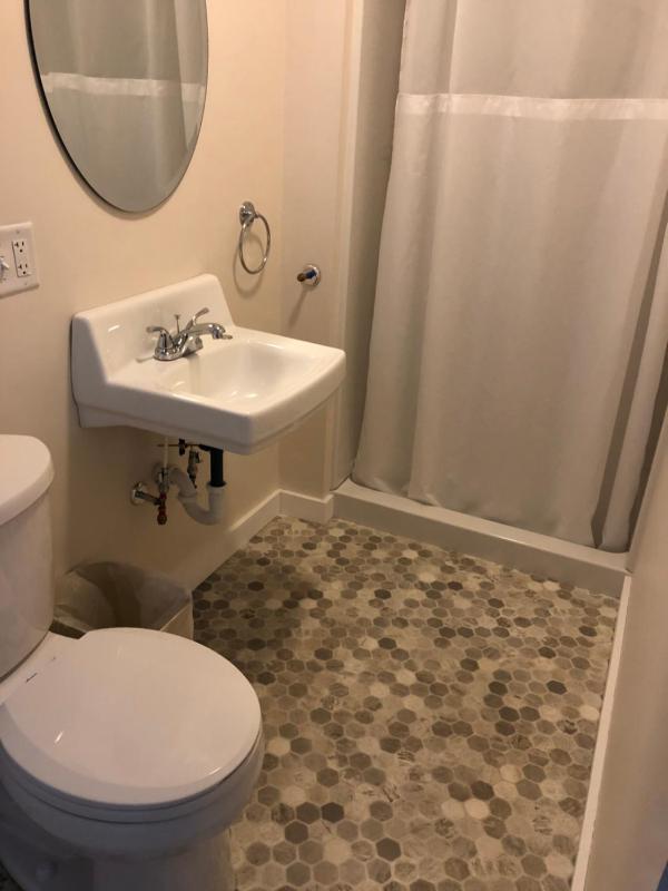 Double Room image 3