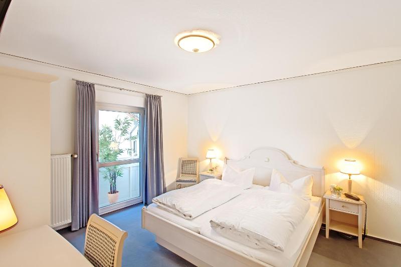 Double Room image 1