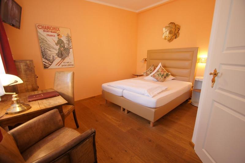 Superior Single Room image 3