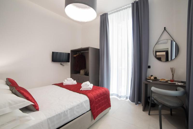 Double Room image 2
