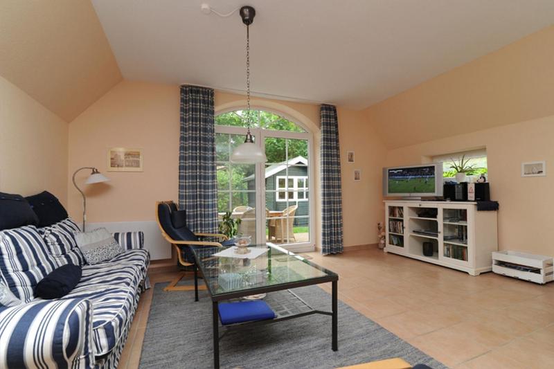 Two-Bedroom House image 3