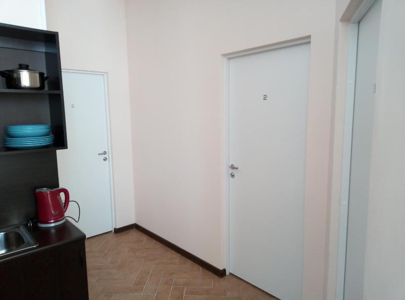Economy Triple Room with Shared Bathroom image 3
