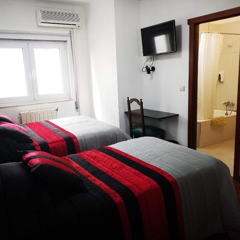 Triple Room image 3