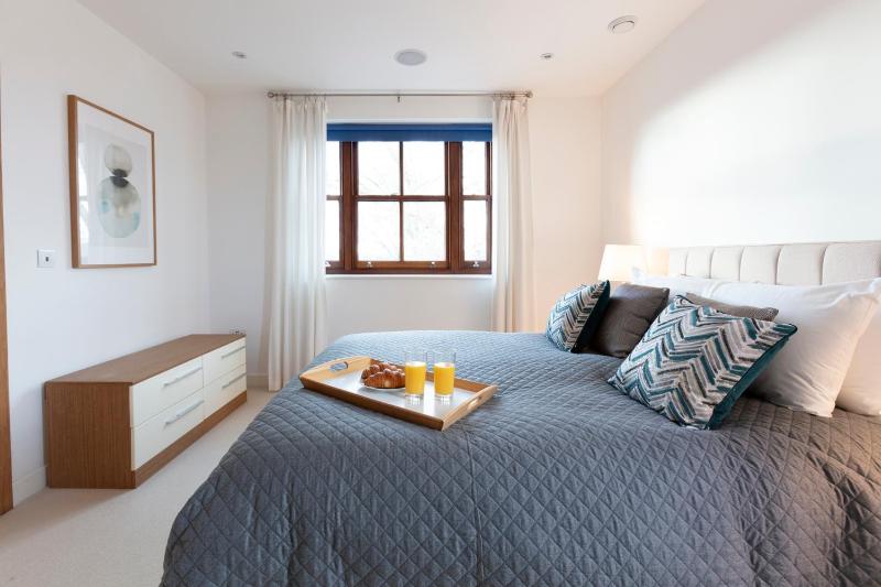 Three-Bedroom Apartment image 3