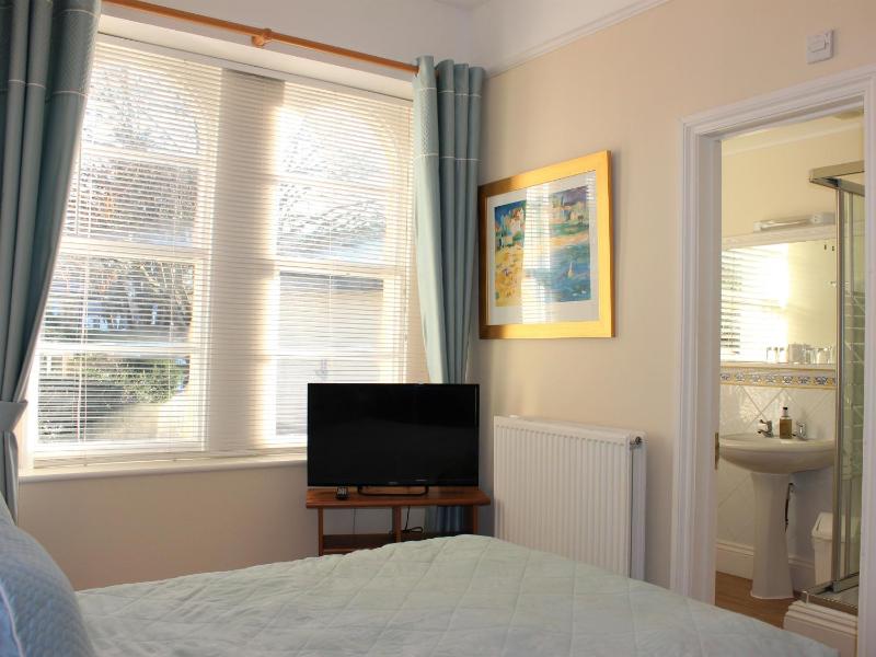 Trafalgar House - image 28