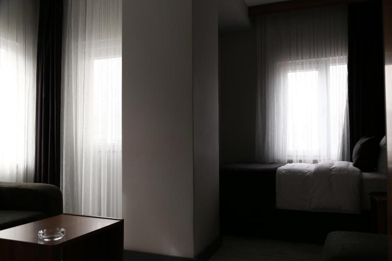 Standard Single Room with Sea View image 4