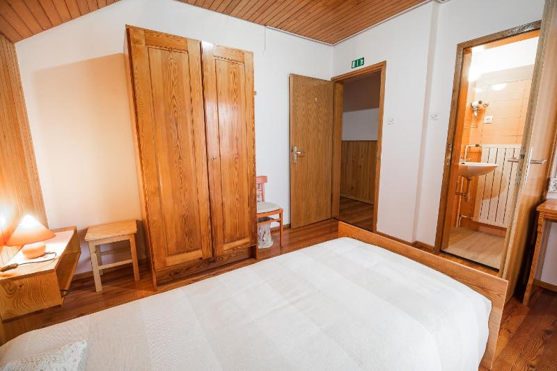 Single Room image 3